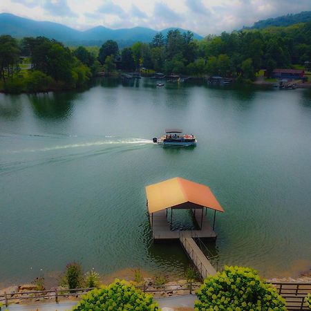 Stonecrest Lodge Lake Front Home With Private Boat Dock Hiawassee Exteriér fotografie